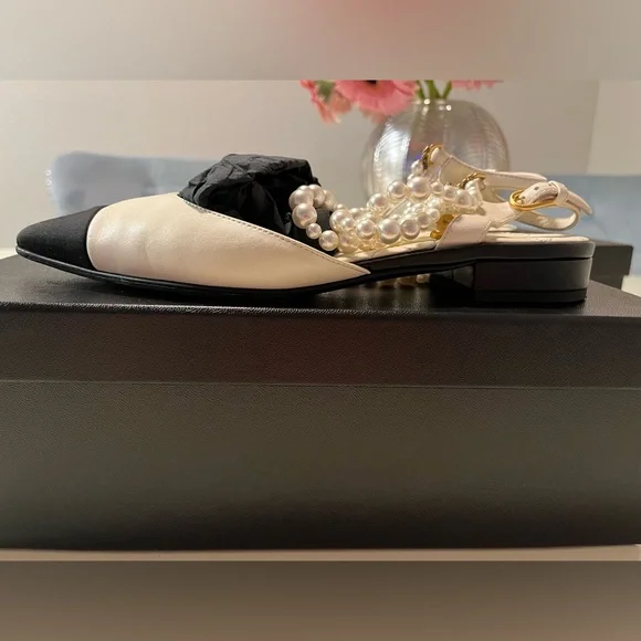 🌸RARE🌸 AUTHENTIC CHANEL PEARL SLINGBACK SIZE 36C gently used condition!! - Picture 4 of 12